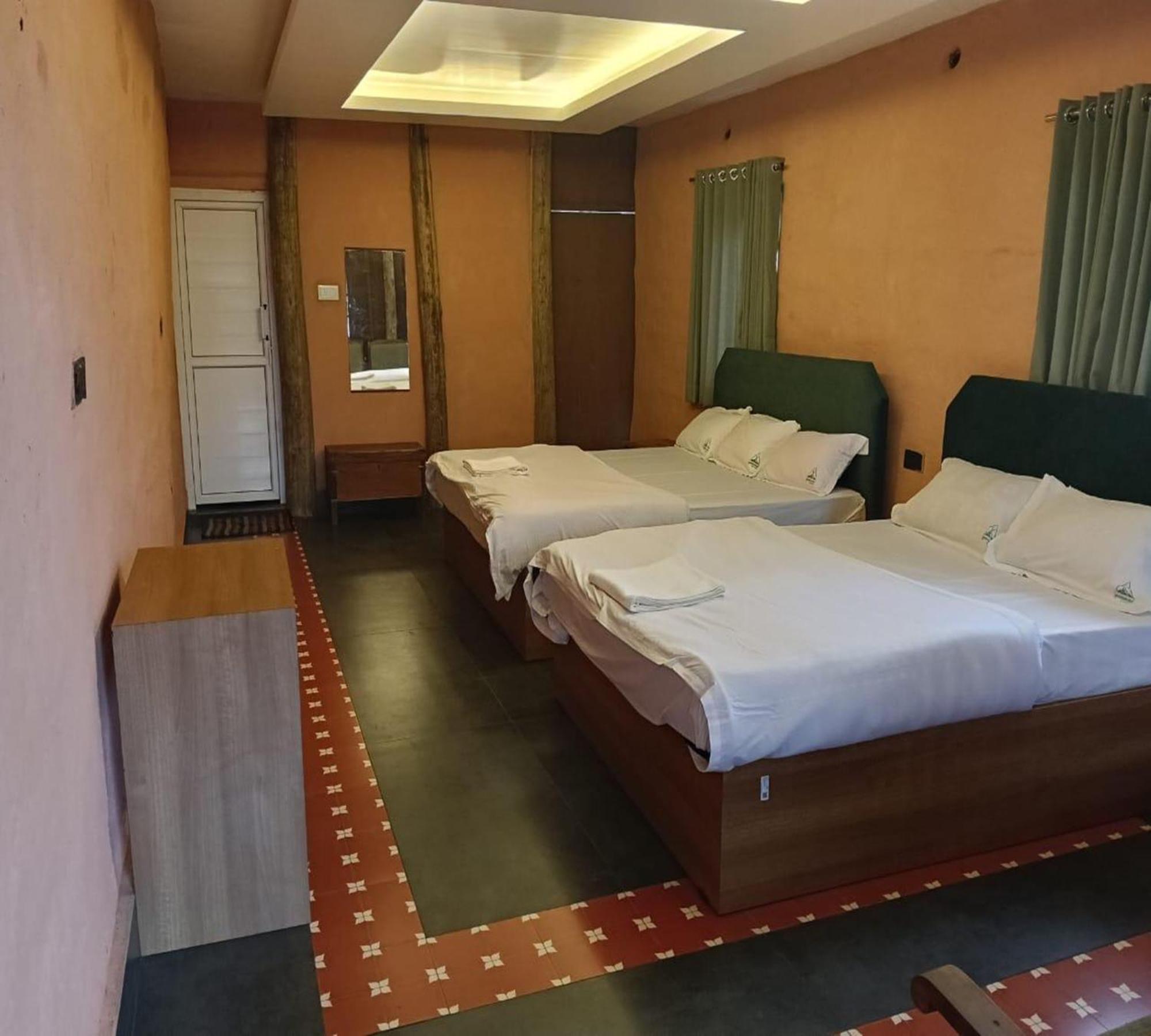 Anandavana Jungle Living By Lexstays - Kanthalloor-Marayur 외부 사진